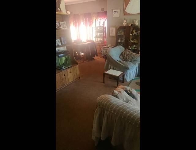 3 BEDROOM HOUSE FOR SALE IN HILLSHAVEN